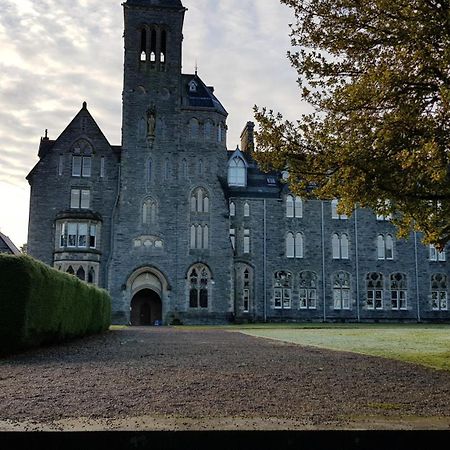 Old School Apartments With A View Fort Augustus Exterior photo