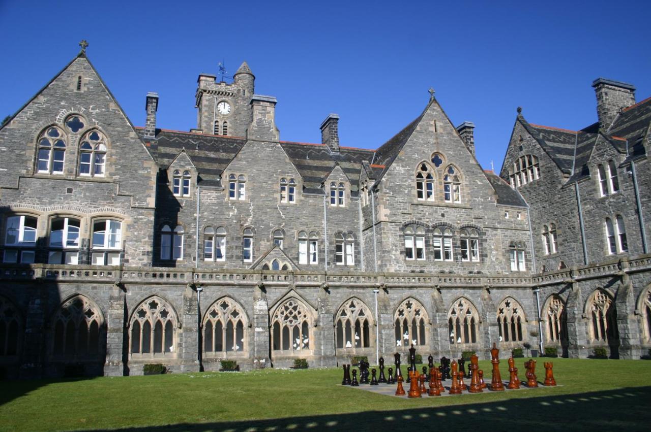 Old School Apartments With A View Fort Augustus Exterior photo